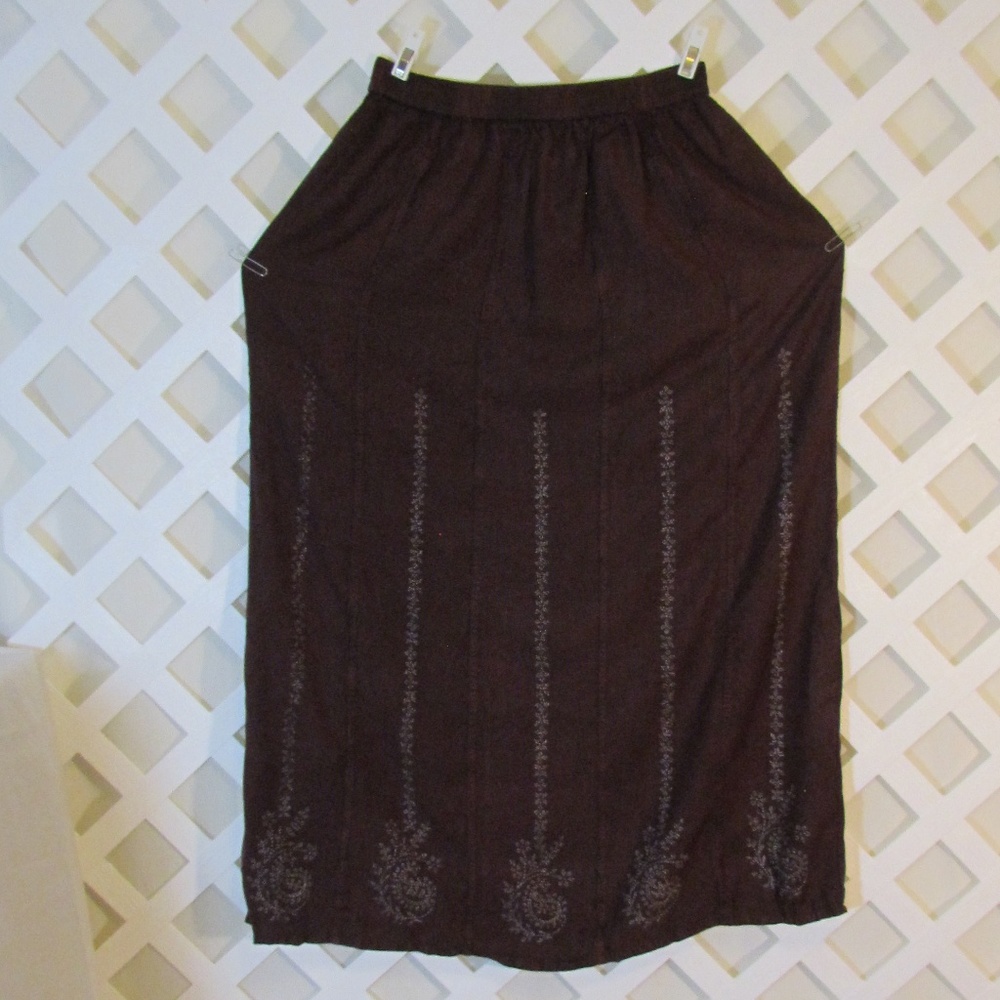 SACRED TREADS SKIRT Size M/L-PMSTML